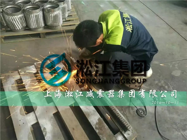 不銹鋼波紋補償器生產現場【忙的不亦樂乎】