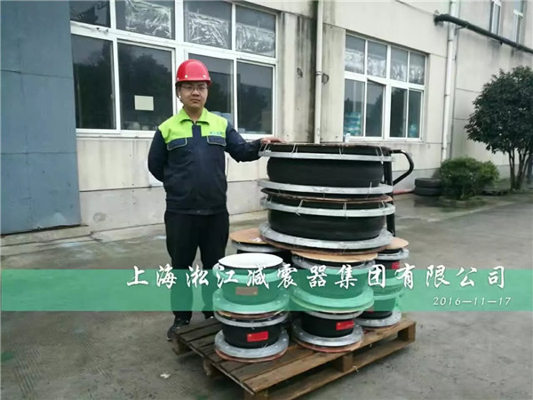 【常州】橡膠軟連接與配套法蘭安裝那些事 橡膠軟連接