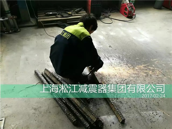 大翻邊橡膠接頭的優點和安裝方法