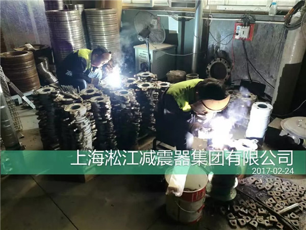 大翻邊橡膠接頭的優點和安裝方法 橡膠接頭